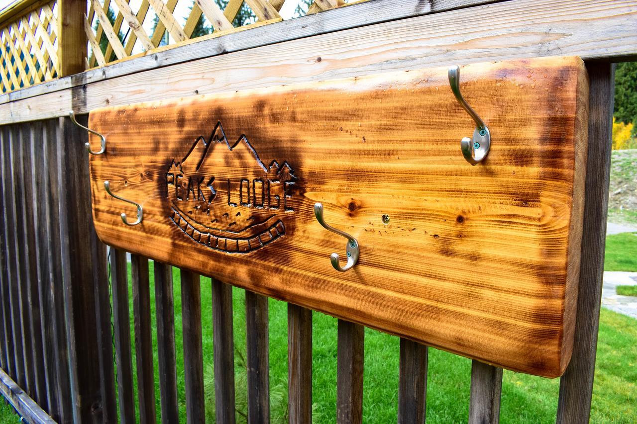 Peaks Lodge Revelstoke Dış mekan fotoğraf