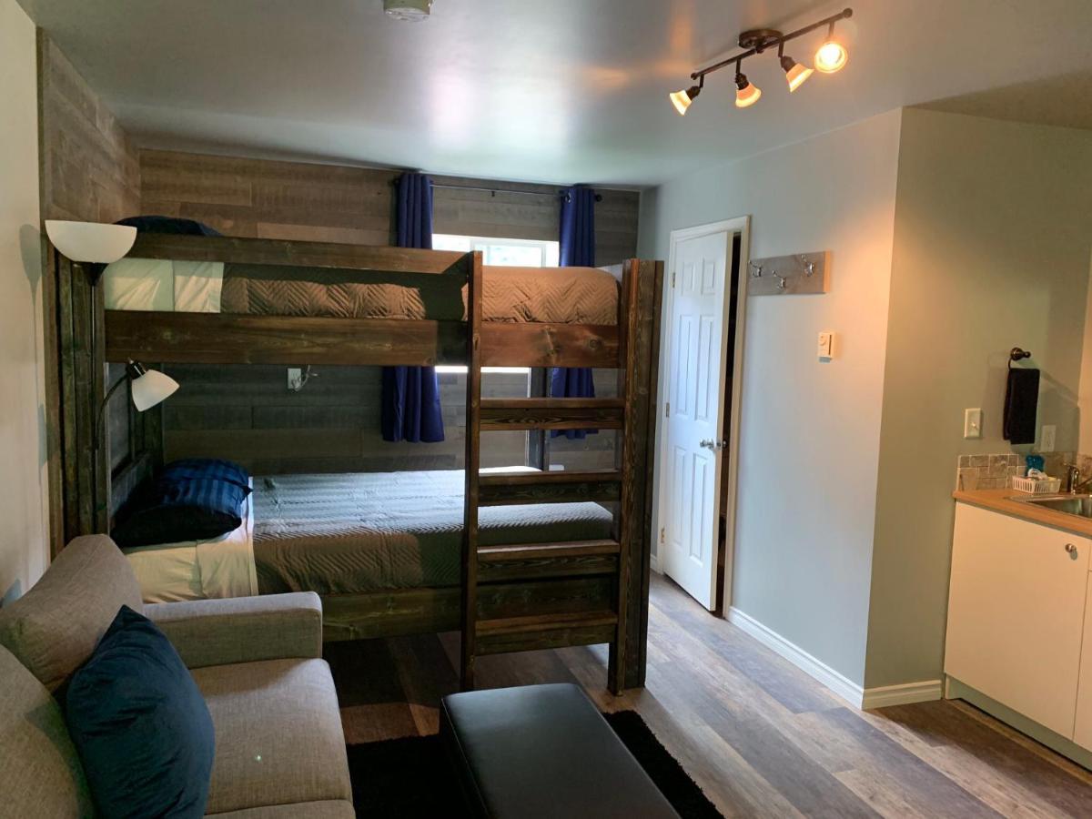 Peaks Lodge Revelstoke Dış mekan fotoğraf