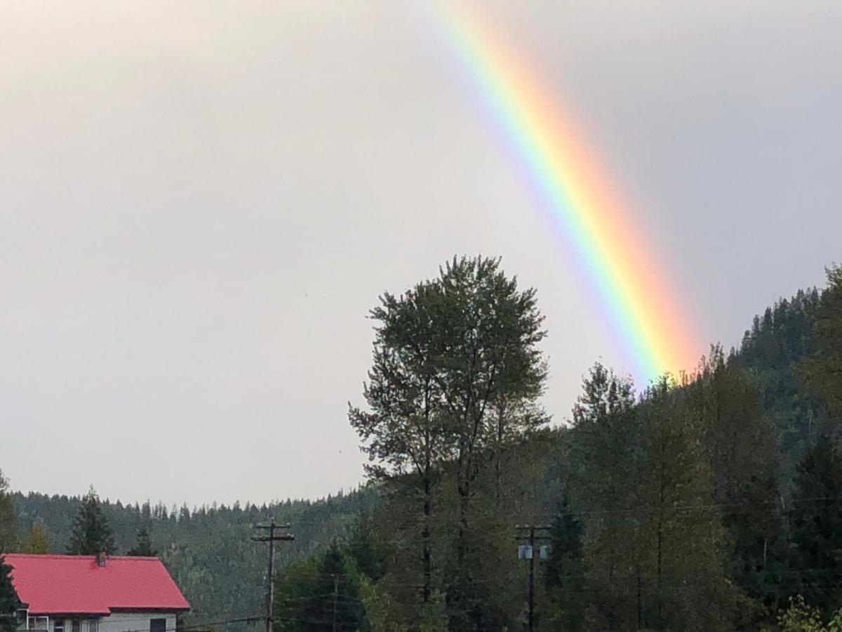 Peaks Lodge Revelstoke Dış mekan fotoğraf